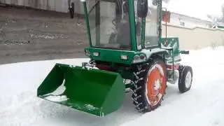 самодельный комбайн на базе т-16 с ковшом вместо жатки