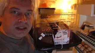 Видео обзор про холодильник, а в холодильнике салат и торт!