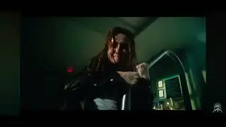Woman strangles man to death with her legs ( headscissors kill )