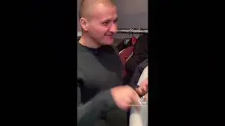 Когда работаешь гардеробщиком и нашел сотку в зимней куртке