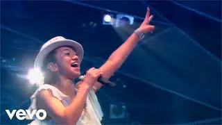 DREAMS COME TRUE - OLA!VITORIA (from DIAMOND15 TOUR 2005 Live Ver.)