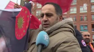Honderden Turkse demonstranten in Rotterdam-Zuid