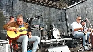Hippiefestival Gorcum 2022 Taas de Band