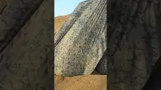 Жесть !! Самая длинная и жестокая авария грузовиков в Японии...