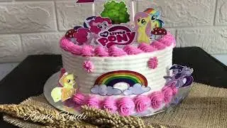 Kue tart tema kuda pony.