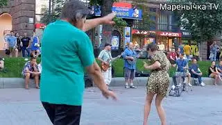 Танци на Крещатике с маренго! Часть 2!