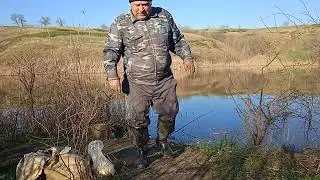 С УДОЧКОЙ,НА МЕСТНЫЙ ПРУД...