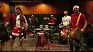 Индийское барабанное шоу новогоднее / Индийская музыка на барабанах в Новый Год 🎅