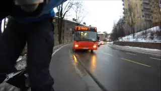 På fortauet er man trygg for bussen ..eller?