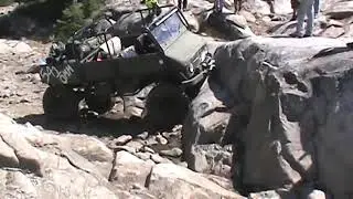 Unimog 404 model 1965 rock climbing