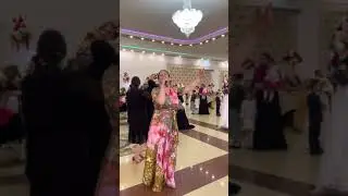 Патимат Абдулаева на свадьбе в Акнаде