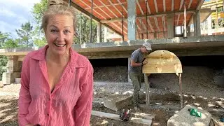 It’s IMPOSSIBLE to work like this (in the best way)