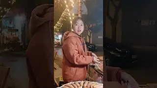 Let’s have a Vietnamese sausage 
