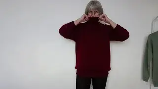 Свитер регланом сверху.