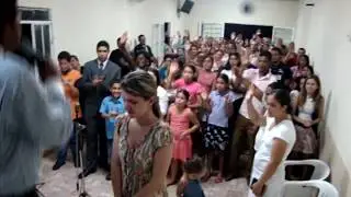 Veja porque essa moça chorou na Revelação