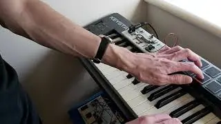 Simple MIDI synthesiser using an AVR ATmega328 (2-operator FM)