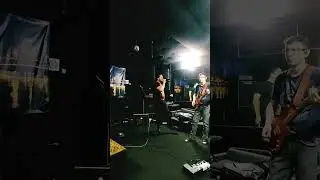 новый трек и секси тапочки р2