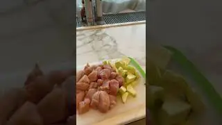ЗВЁЗДНЫЕ РЕЦЕПТЫ КУРИНЫЕ КОТЛЕТЫ С ЖАРЕНОЙ МАНКОЙ ОТ АЛЛЫ КРУТОЙ