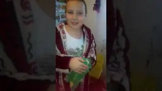 уборка клетки моего хомика и моя сестра.