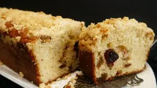 Quick cottage cheese pie with raisins and crumbs!