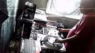 DJ RBK practice scratching