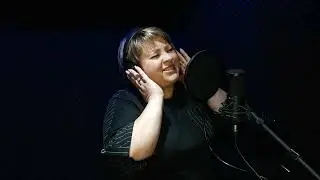 Алена Дикова - Курю