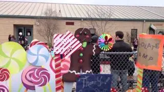 Christmas Carnival Games - FREE Holiday Game Ideas