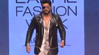 Bollywood Hero Arjun Kapoor Ramp Walk at Lakme Fashion week 2016