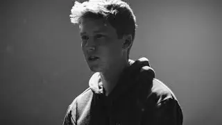 Lewis Capaldi - Forget Me
