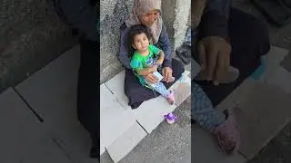 سارة طفلة يتيمة تعيش وحيدة مع والدتها بلا معيل Sarah lives alone with her mother with no help