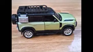 Diecast Land Rover Defender 1:43
