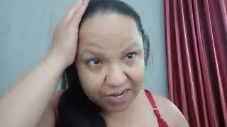 penteando o cabelo