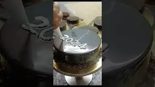 2024 Ka sbse alag cake unique design me💿❤.#2024cake #trending #viral #shortsfeed #ytshorts #trends