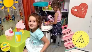 Аня и Маша ИГРА ПИКНИК ДОМА / Видео для детей от KIDS Маша и Аня