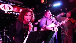 Fairytale of New York (Cover) | Broken Banjo Strings w/ Kathleen Fee, Denny McCarthy, Kevin McCarthy