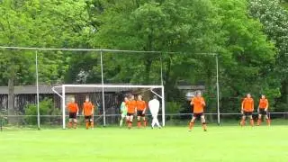 Dsv'61 - sv Otterlo  2011 1-0 1e helft2.MOV