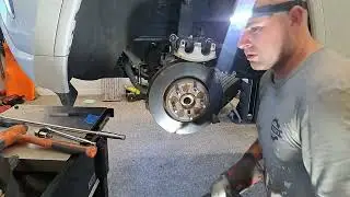 2011-2021 jeep grand cherokee brake pad rotor replacement job pro tips specs and walk-through