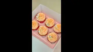 How to decorate Peach Buttercream Cupcakes with a simple swirl | Cupcake Decoration Guide