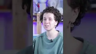 Гуашь любит много кистей?