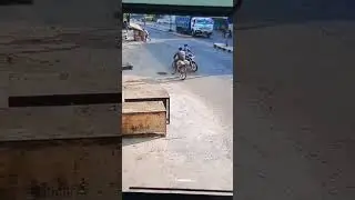 chor bhaga😎😍😘🥰 hatapai kake #thiefpuzzle #busdriver #online #viralvideo #funnyvideo #funny #trending