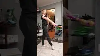Rhythmic gymnastics training at home(4)