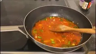 SuriTante maakt kabbeljauwfilet in gepelde tomaten