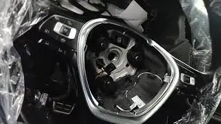 Removing the driver's airbag on the new Tiguan