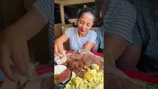 Enjoying Ethiopian Food #shorts