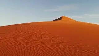 Sossusvlei (Namibia): piana salina, dune di sabbia arancio
