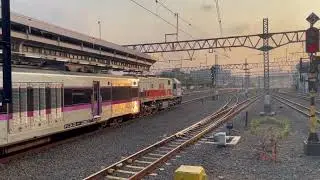 #KeretaApi Batavia Lokomotif #CC201 melintas Stasiun Jatinegara Jakarta
