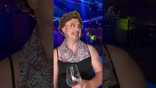 Linda gets a new admirer 🤣😅 #comedyskit #funnyshorts