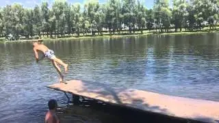 Не самый лучший прыжок, Прыжки в воду (slow mo)
