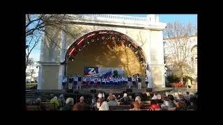 Звучит песня про Бессмертный Полк