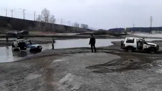 Jeep Wrangler из канавы на лебёдке/ of road 4x4